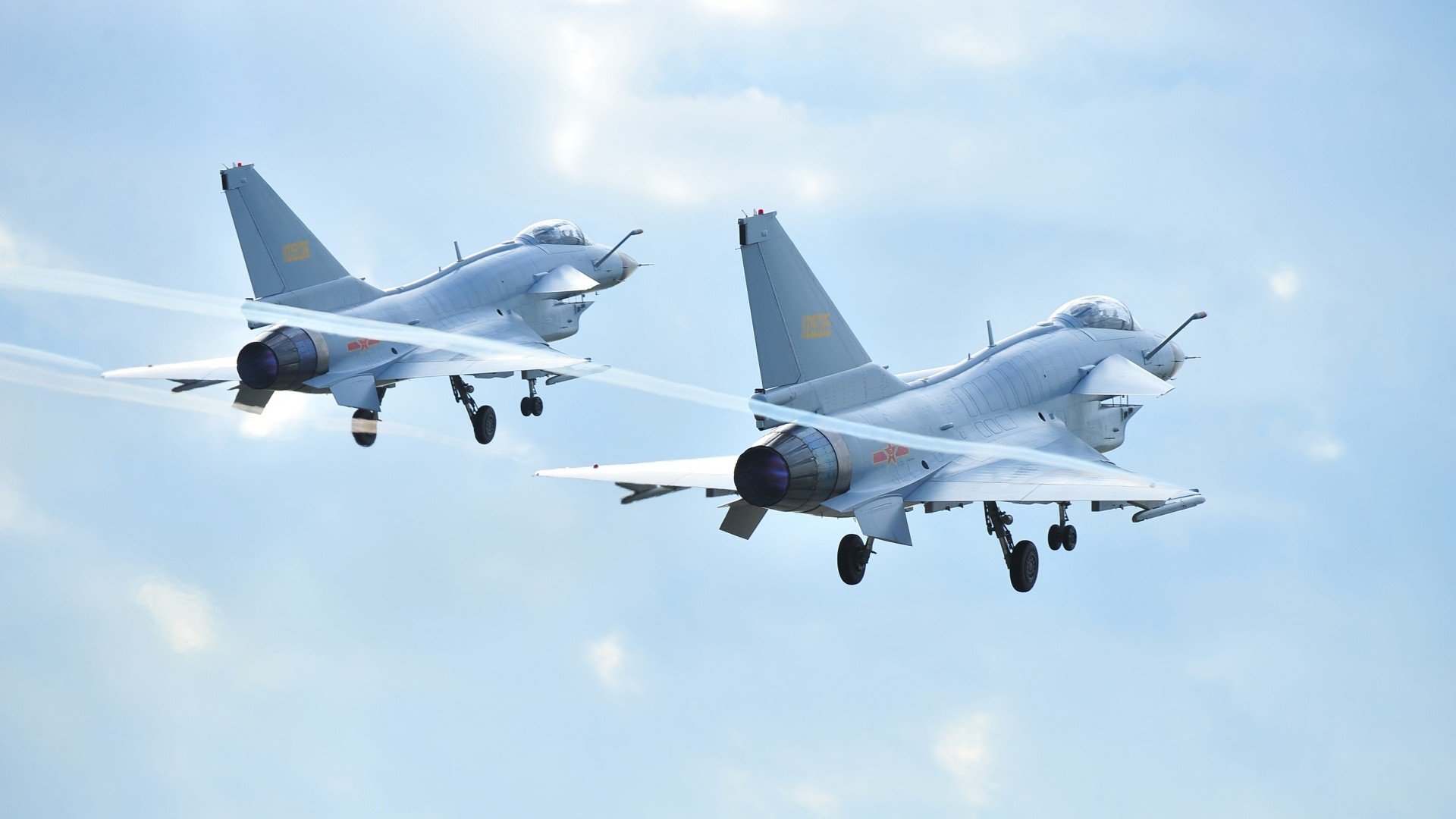 中小学篮球教学加入心理建设内容强化比赛信心，篮球比赛培养学生坚强的意志品质